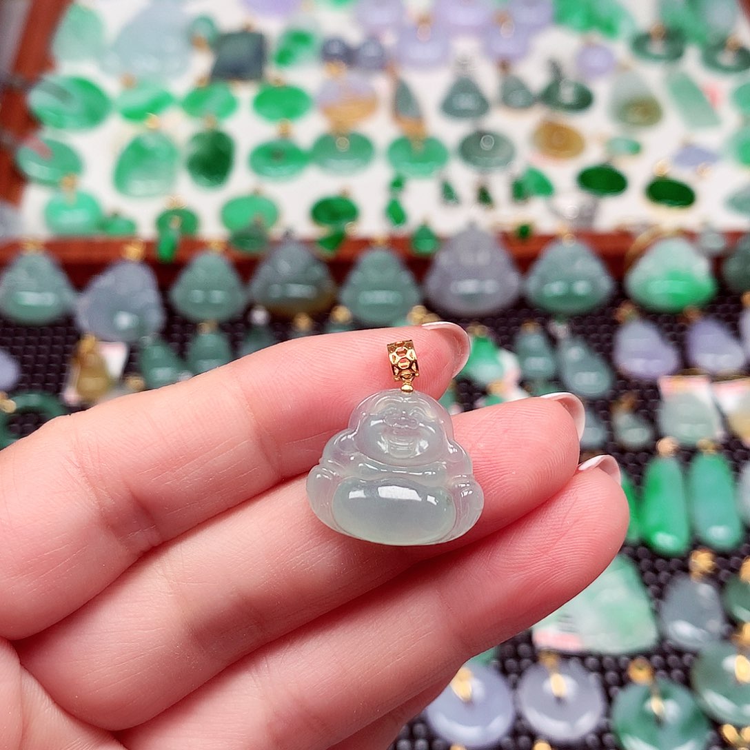 翡翠18K金镶嵌颈饰