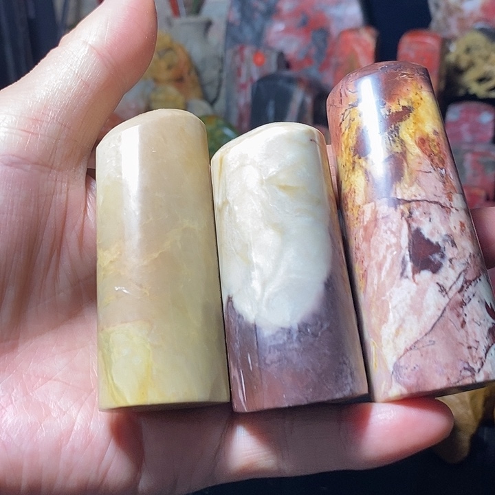 昌化鸡血石昌化石