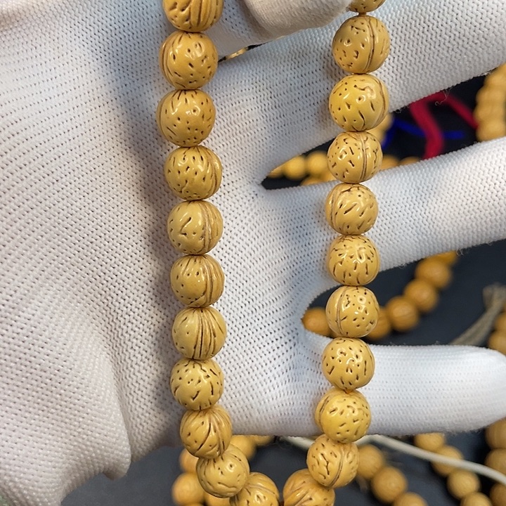 吕***品手串桃核666666666