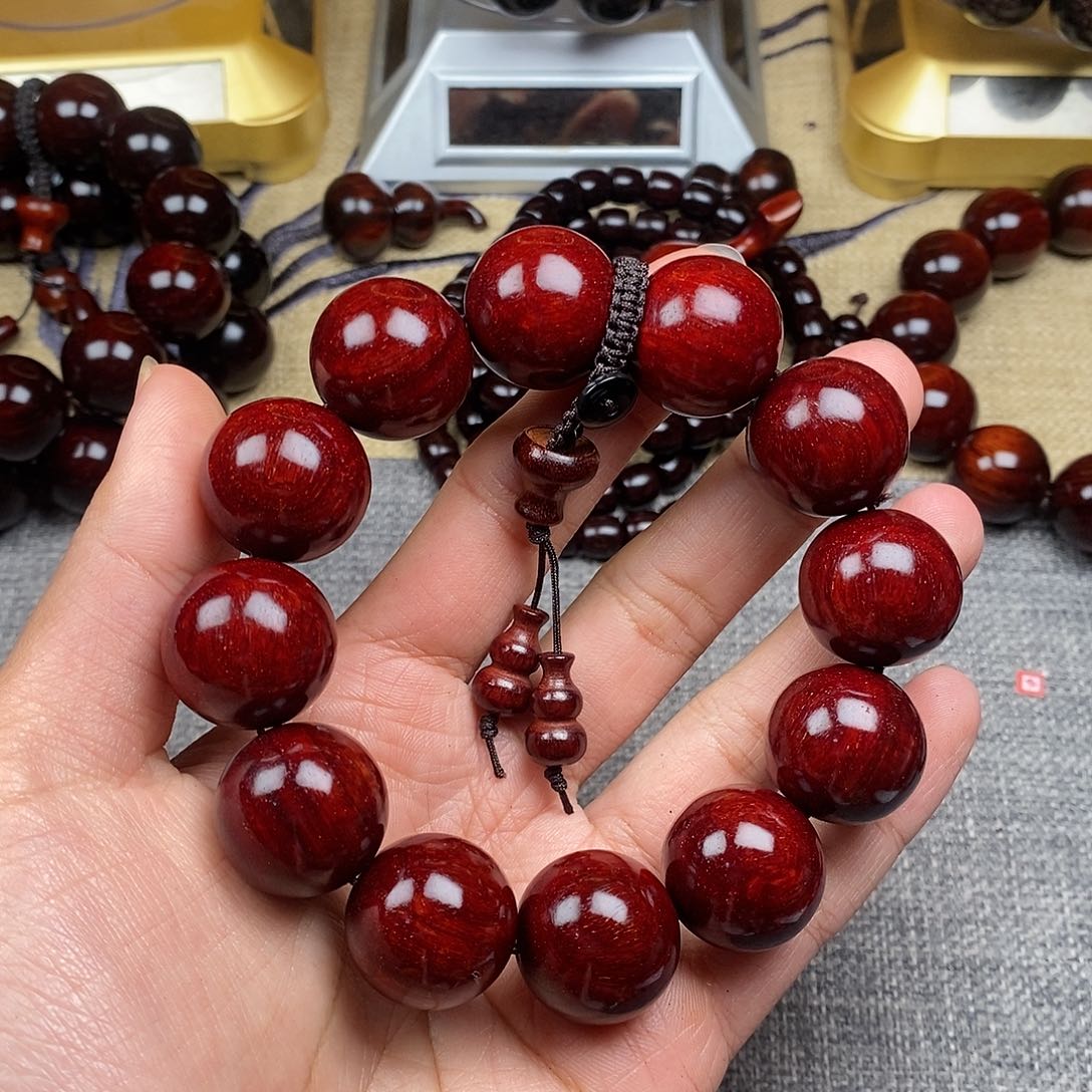 檀香紫檀（小叶紫檀）2.0鸡血红水波带星