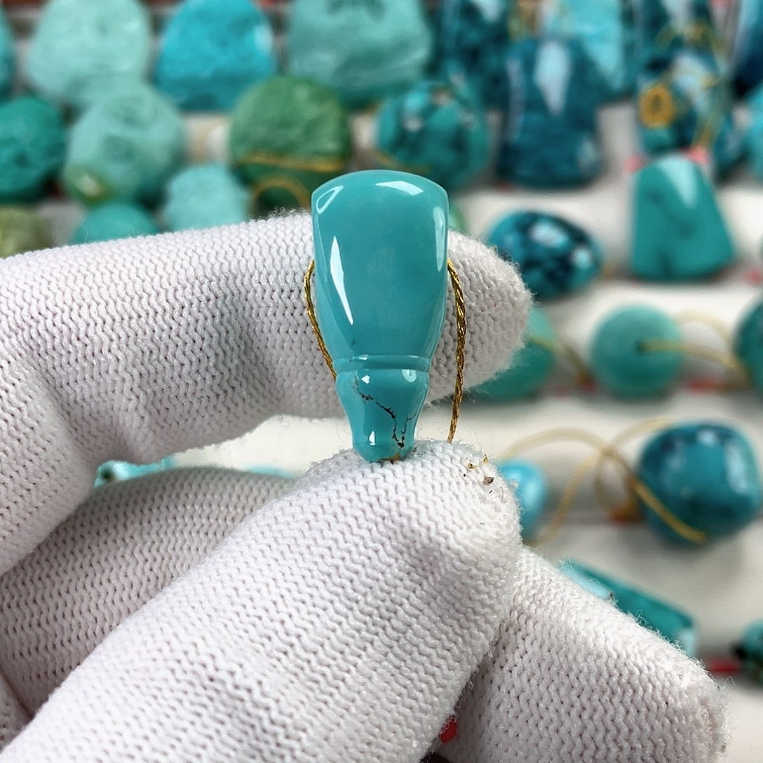 绿松石未镶嵌挂件对孔11.2