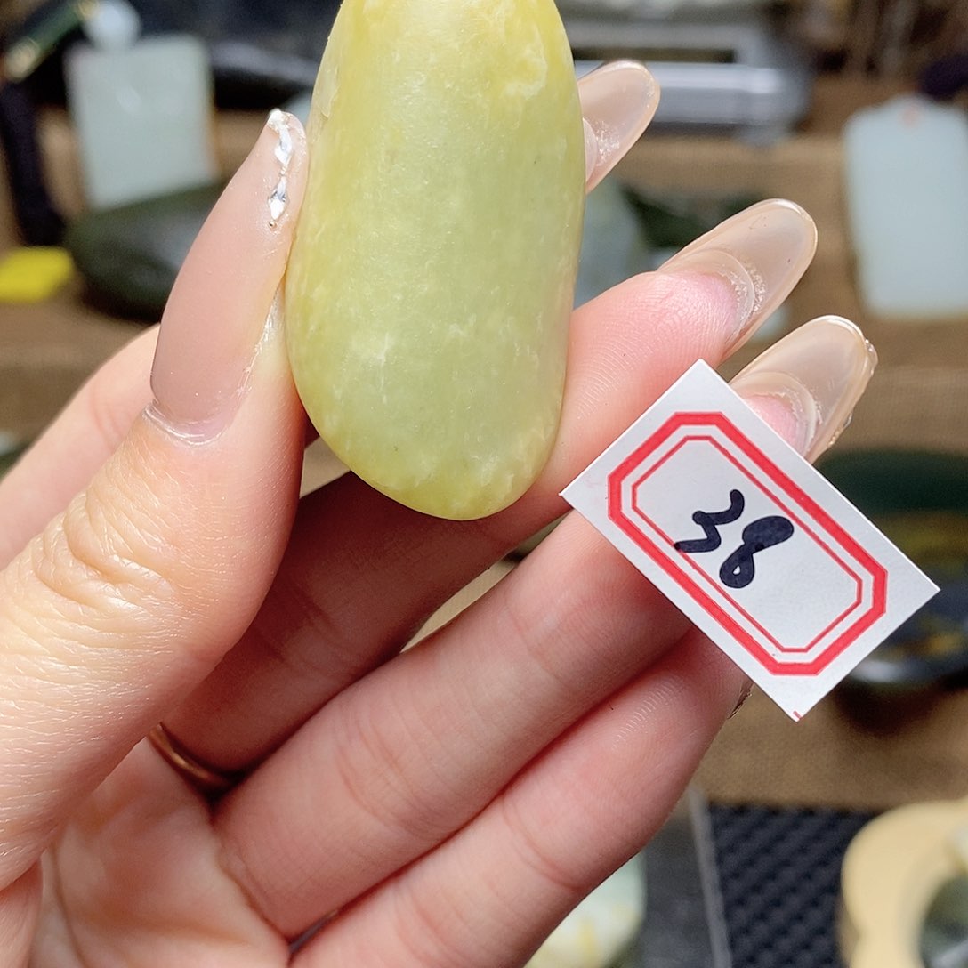 未镶嵌和田玉挂件38