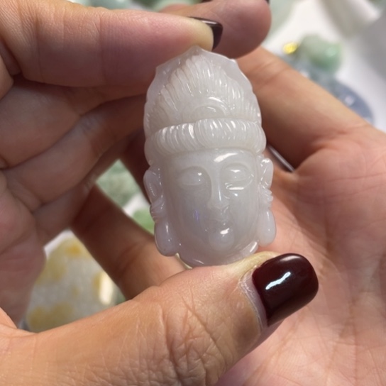 翡翠颈饰未镶嵌翡翠佛头