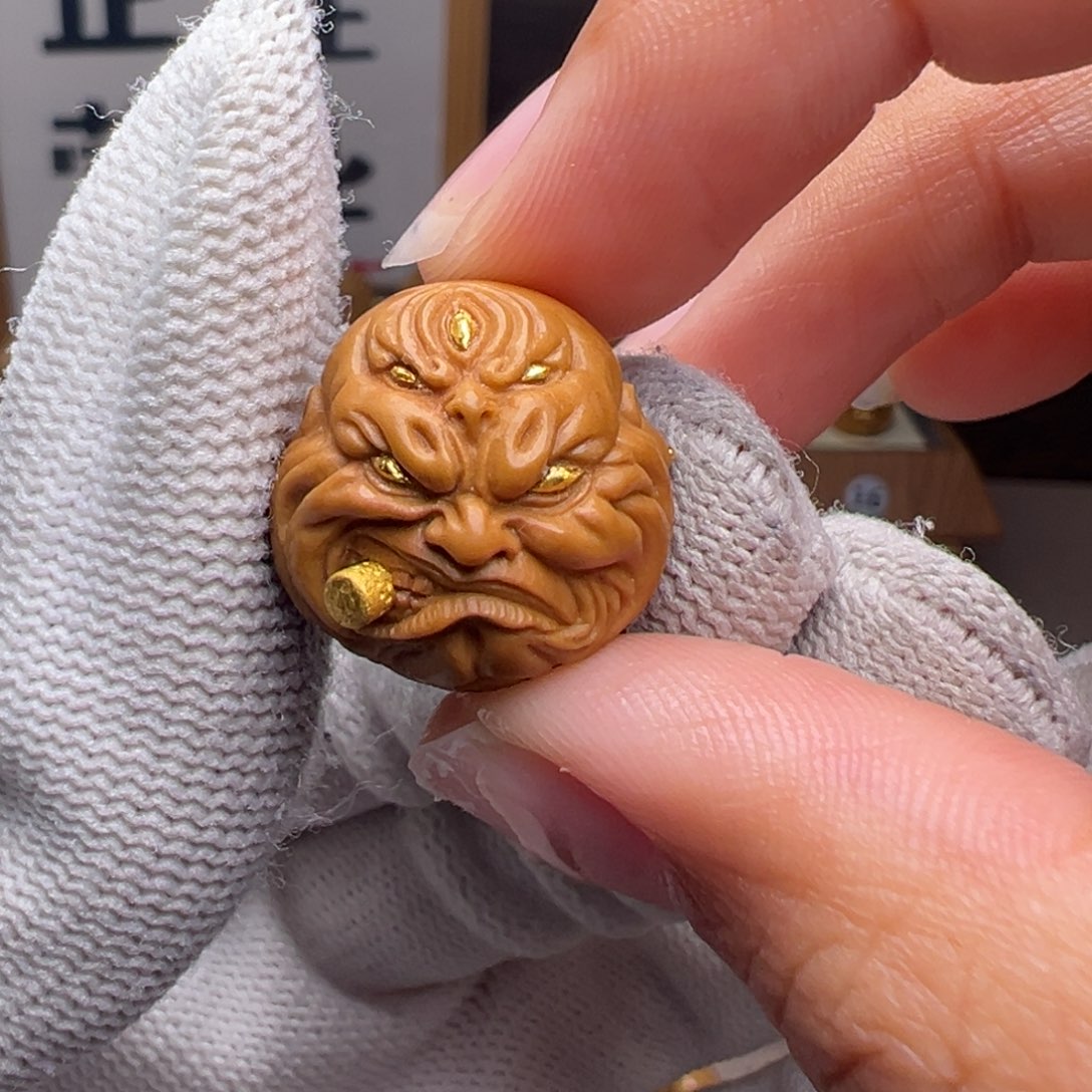 文玩核桃把件镶嵌款五目烟鬼18左右尺寸全品有正常封口线