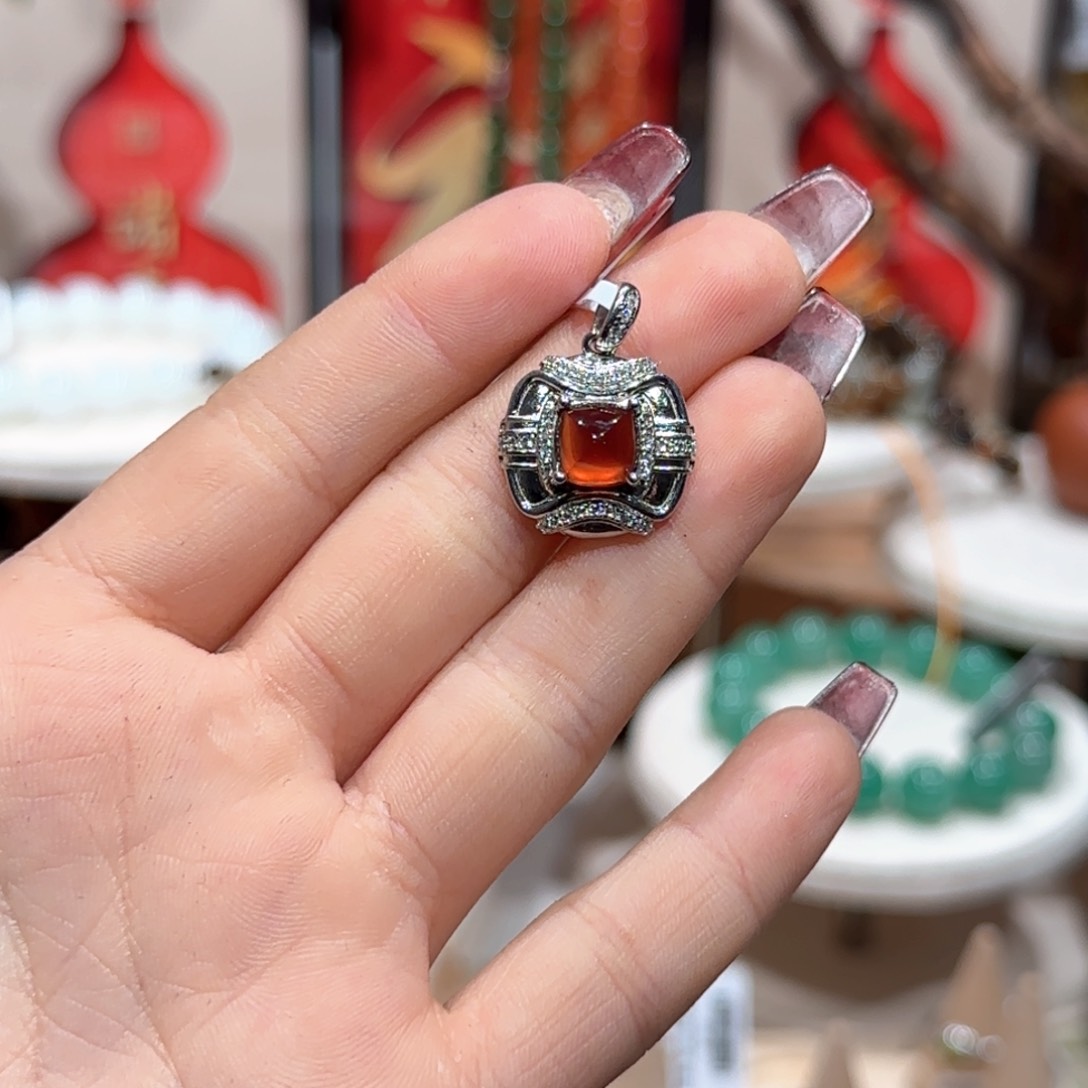 石榴石吊坠(不含链)银S925镶嵌吊坠