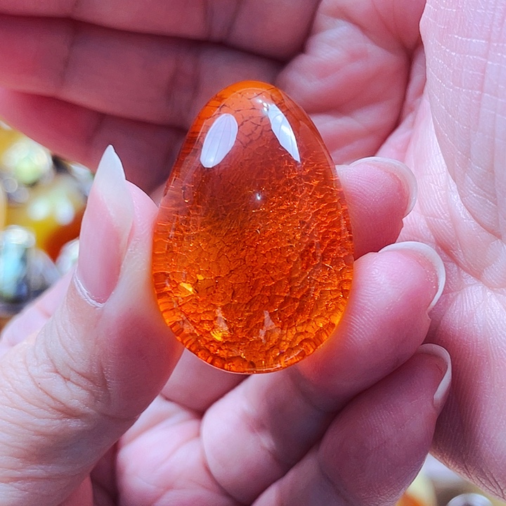 未镶嵌琥珀裸石吊坠