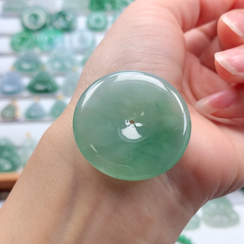 【闪购商品】翡翠吊坠(不含链)未镶嵌