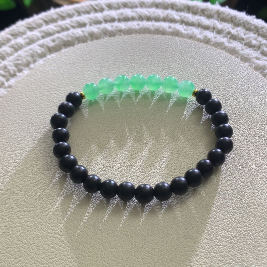 翡翠散珠天然缅a阳果绿半串