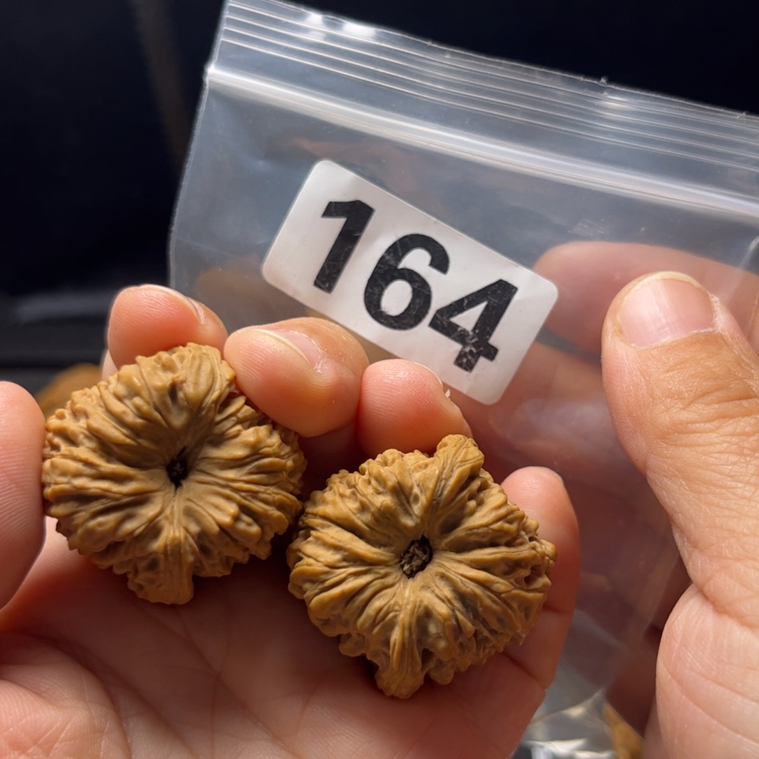 文玩核桃吊坠@*朱南疆3.3