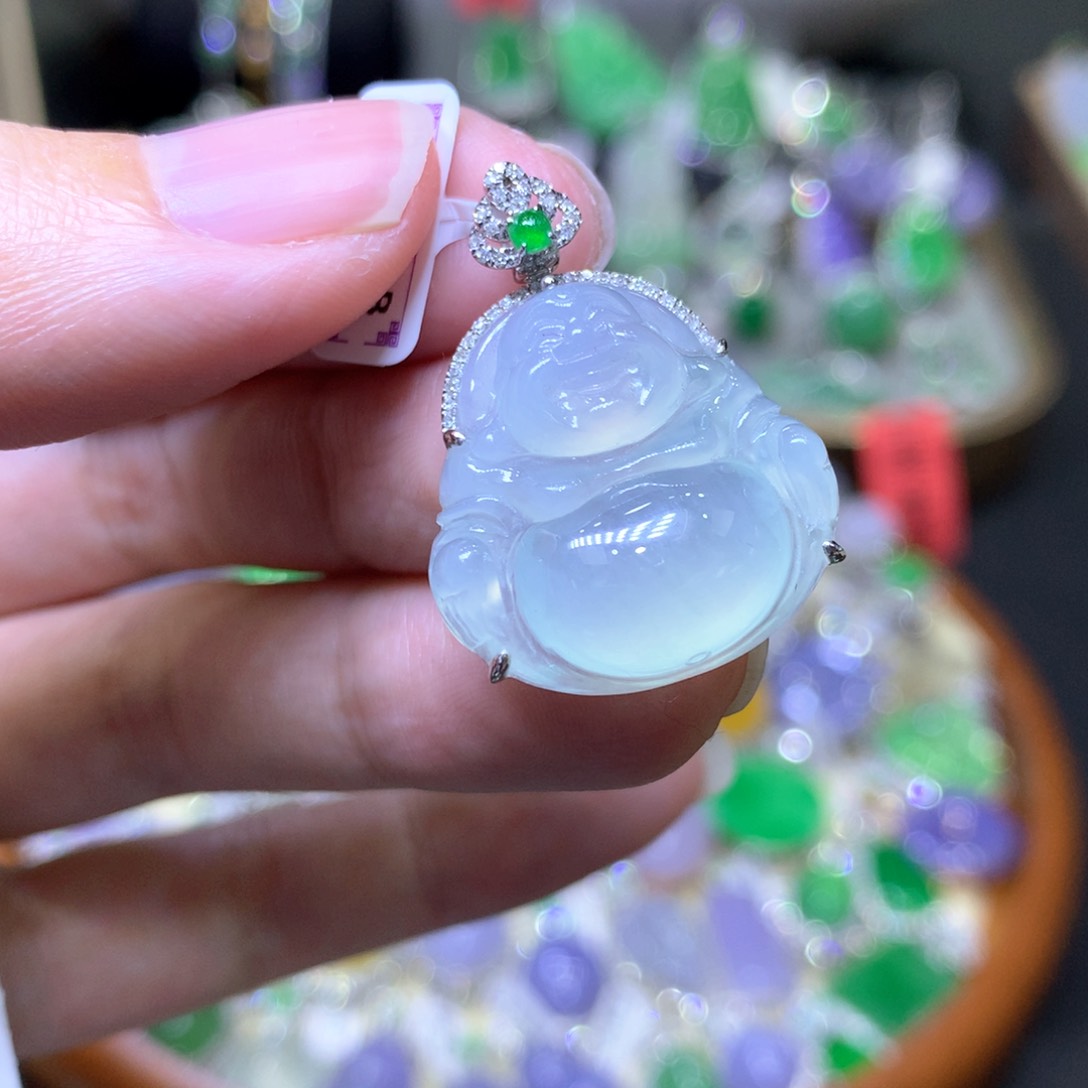 【闪购商品】翡翠颈饰18K金镶嵌翡翠吊坠项链