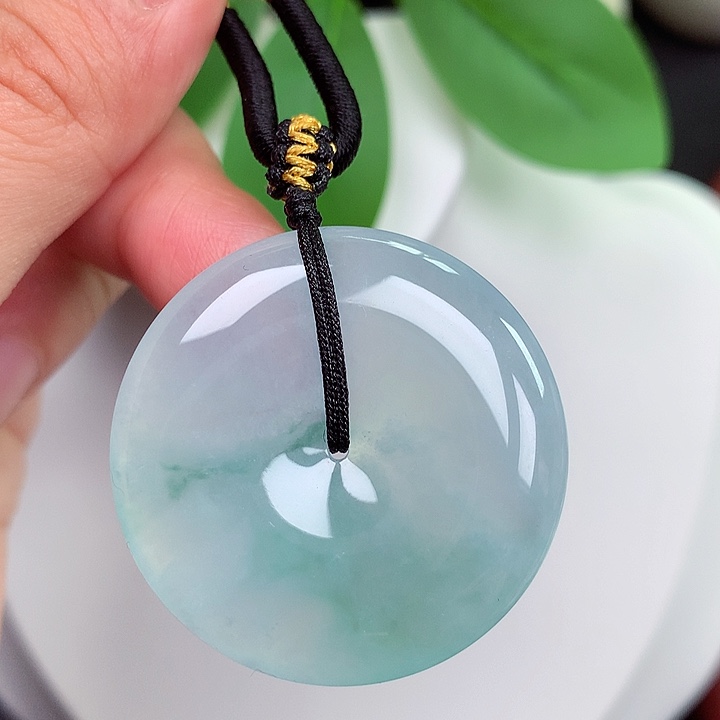 颈饰未镶嵌翡翠平安扣 35.1x6.0mm