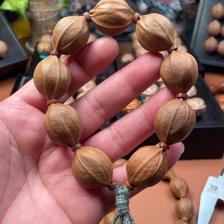 习***8手串/手链橄榄核21/27正四花铁核➕22三通