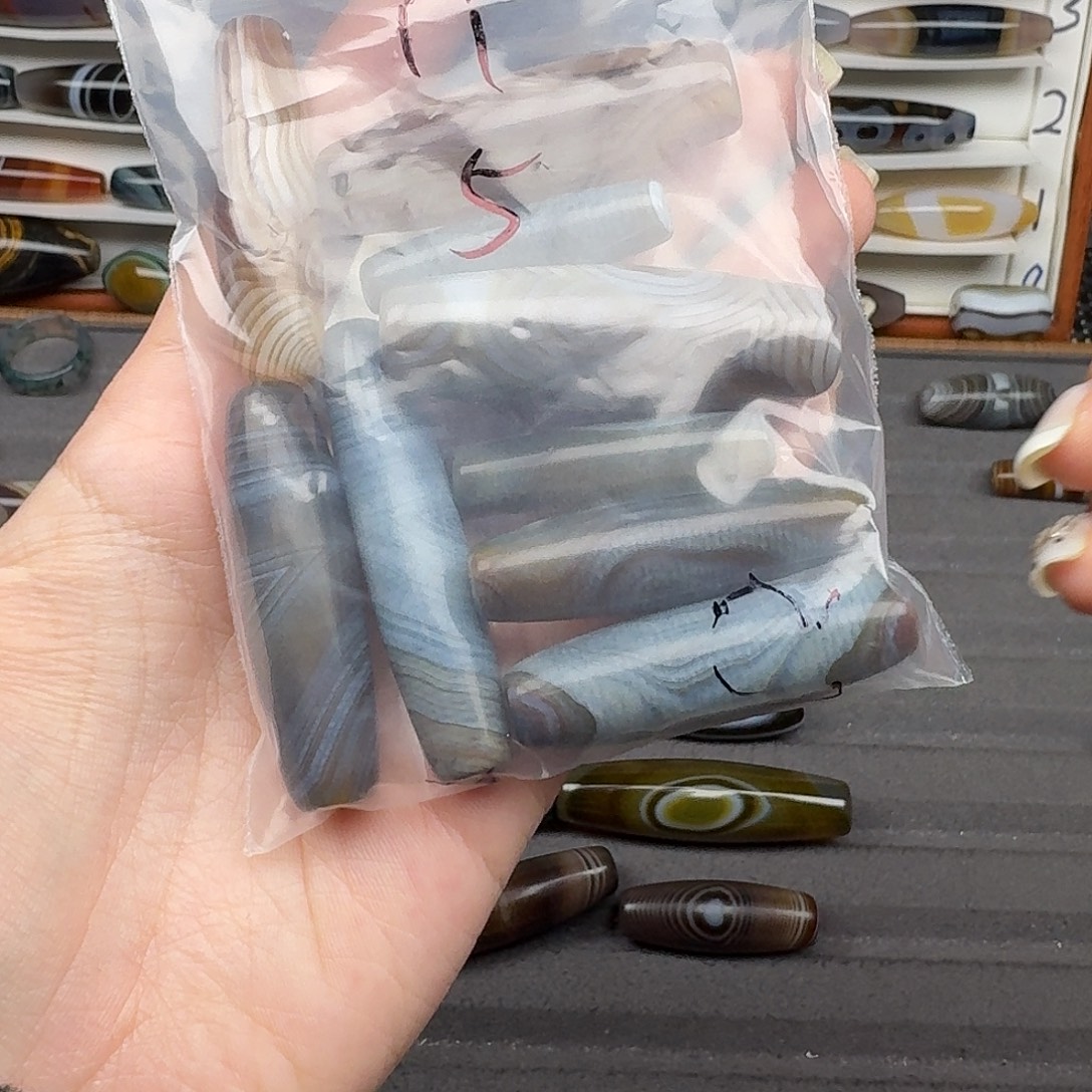 l***i玛瑙/玉髓合金珠宝半成品