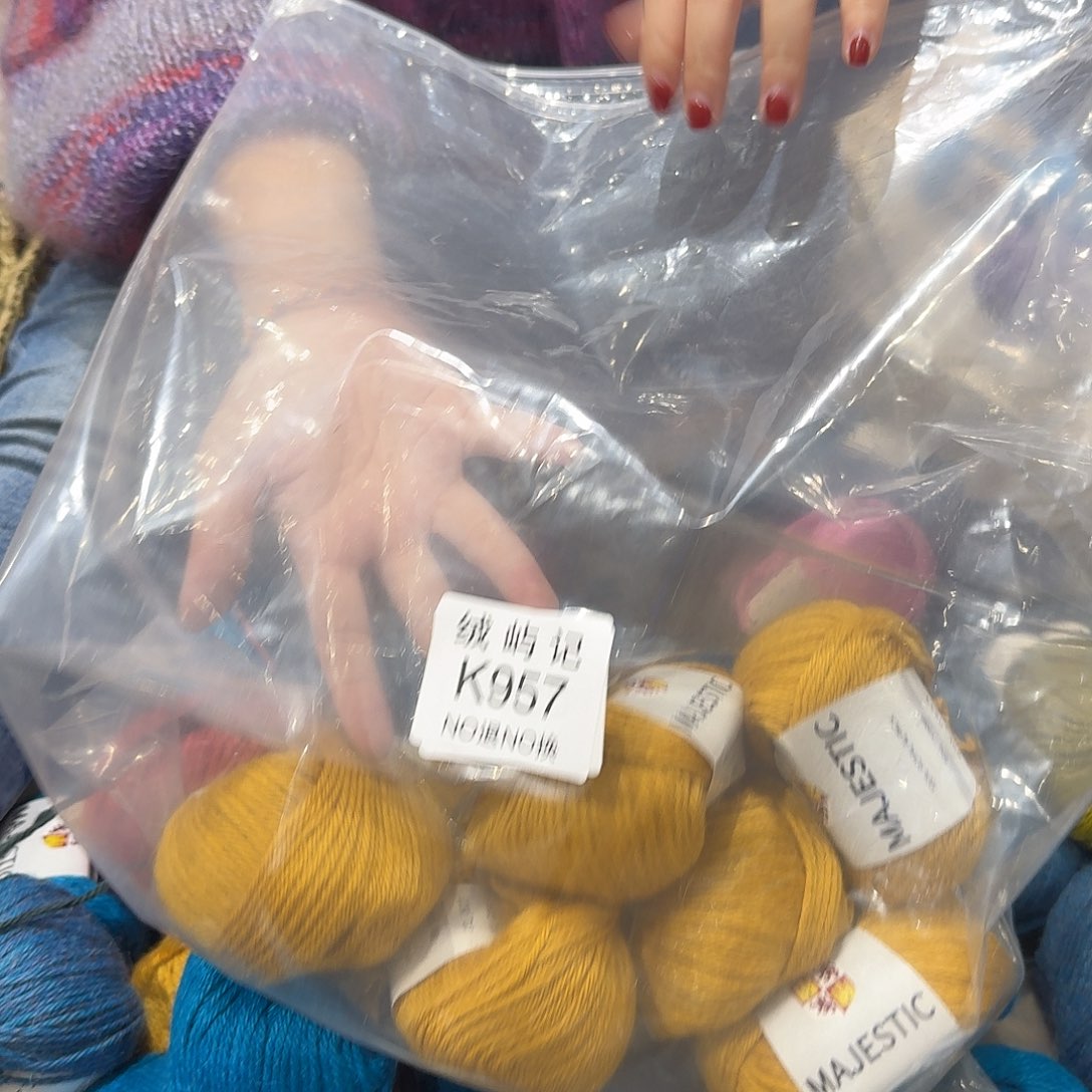 羊毛龙***萄957。     羊驼