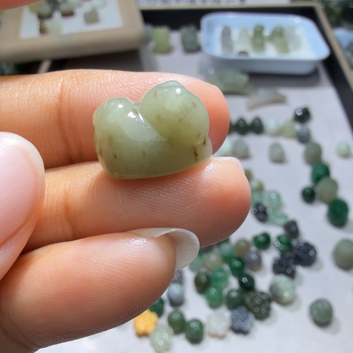 未镶嵌和田玉珠宝半成品