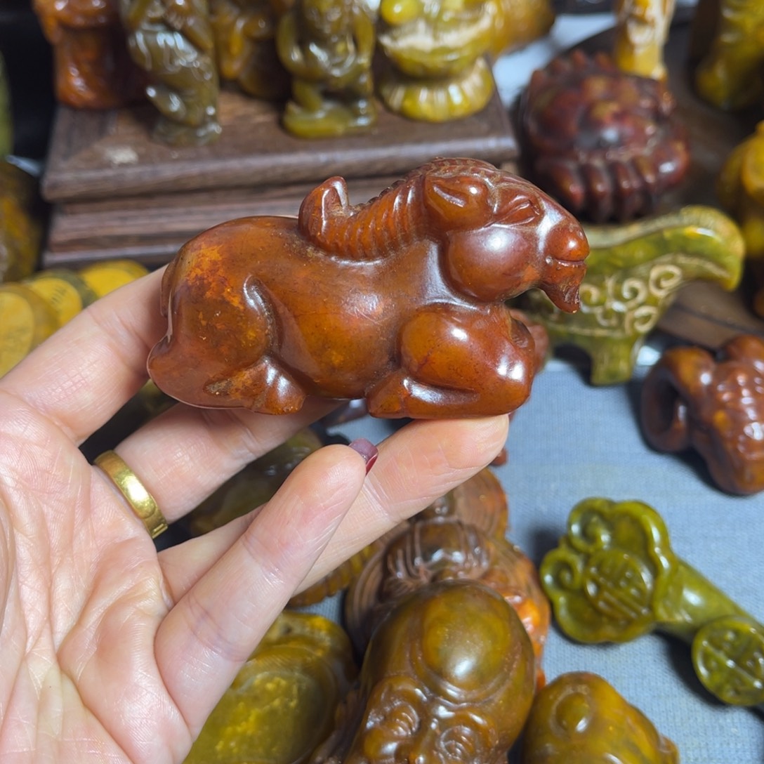 利***明蛇纹石玉合金颈饰