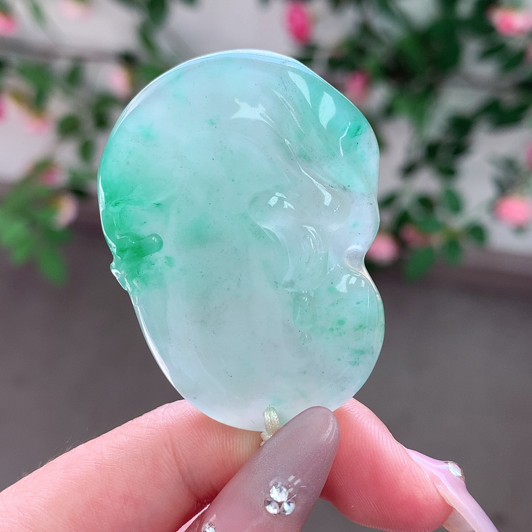 石英质玉颈饰未镶嵌