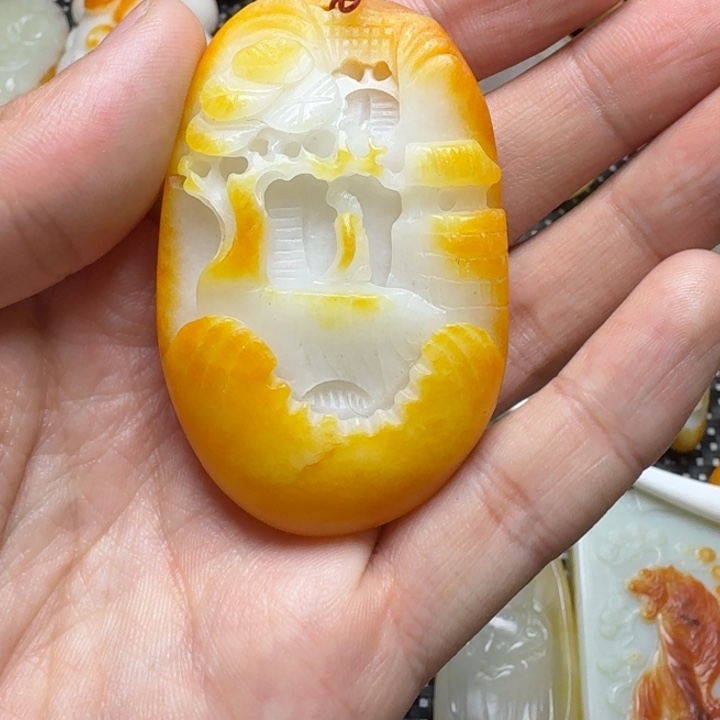 和田玉颈饰未镶嵌