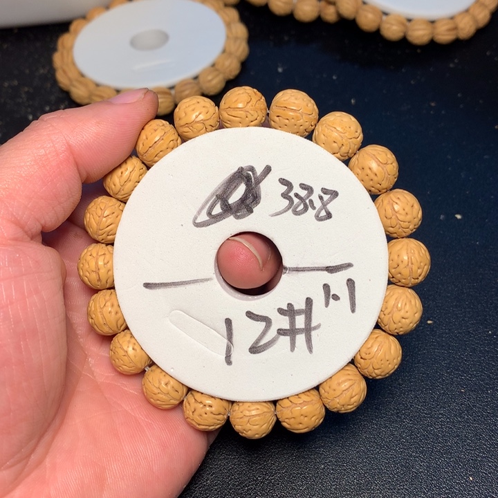 手串桃核12号健健康康了