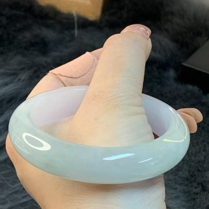 缅甸翡翠冰糯种玉石白月光正圈贵妃圆条手镯子女