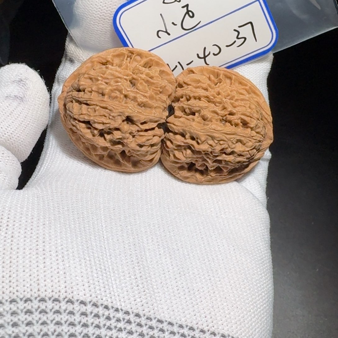 文玩核桃把件24号凹底村将有黄