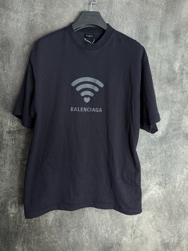 全新未使用 Balenciaga/巴黎世家 M码*1  黑色爱心wifi短袖/12505