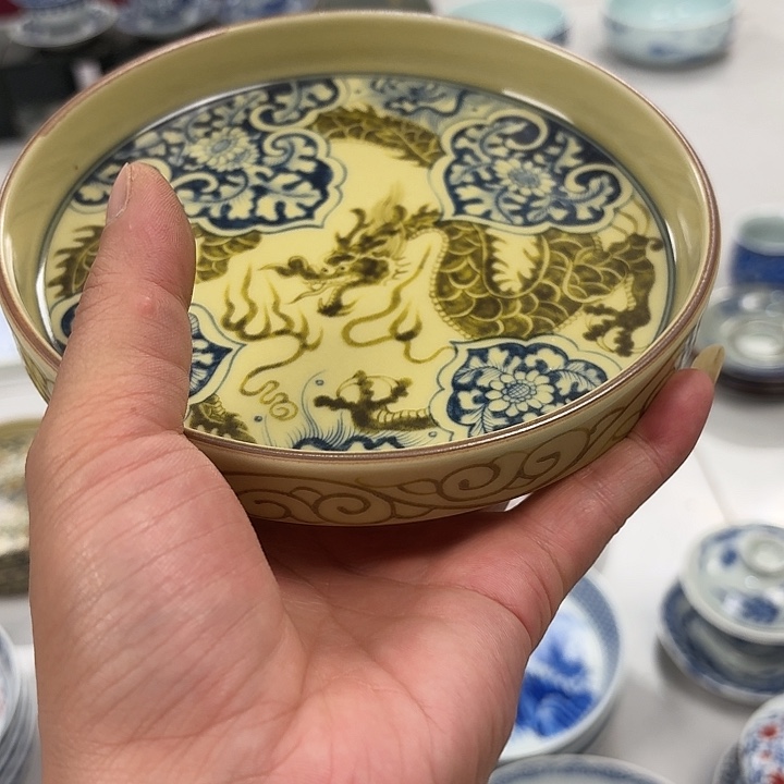 瓷片釉里金如意穿花龙大胡乘景德镇