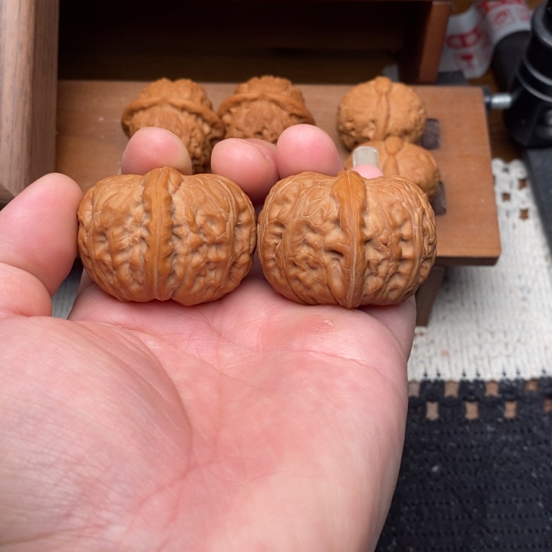 文玩核桃吊坠记***活元宝40