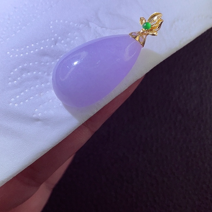 翡翠18K金镶嵌颈饰翡翠