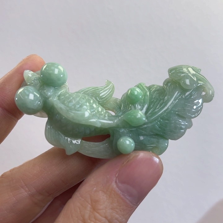 翡翠吊坠(赠链)未镶嵌代编织