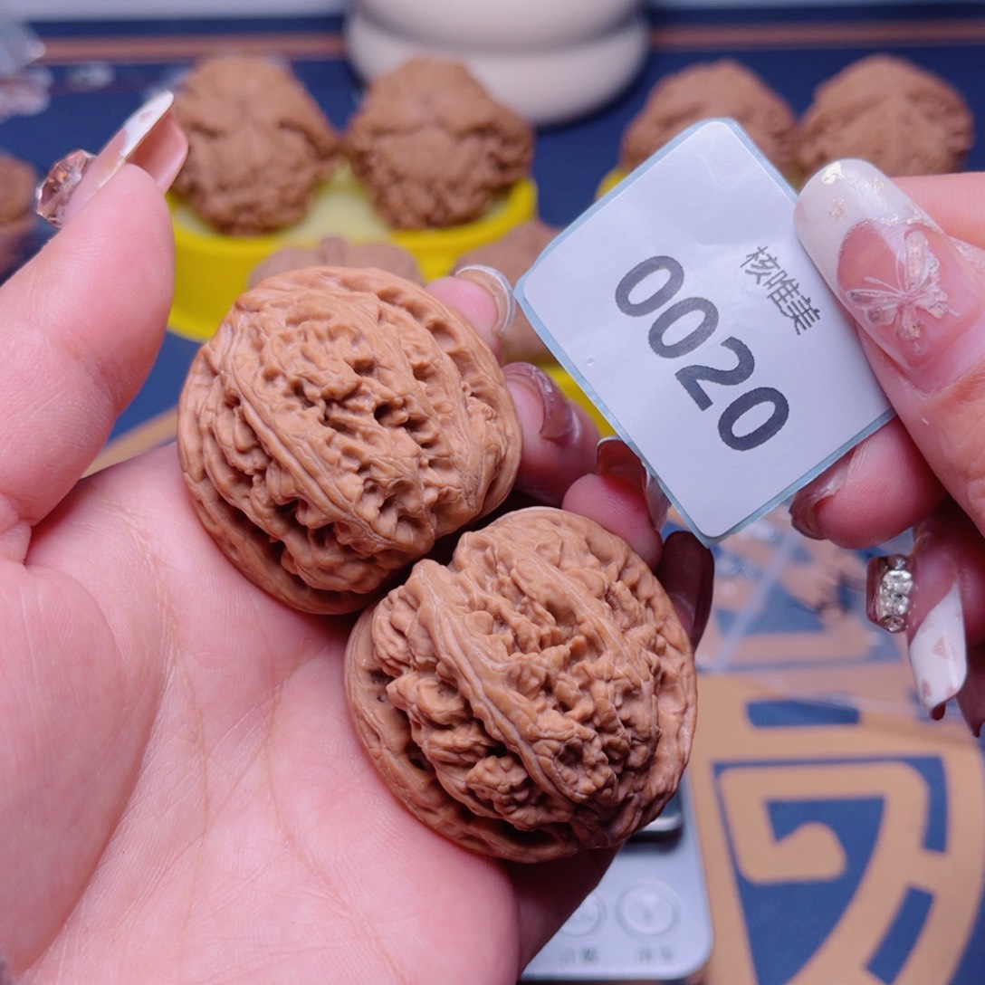 文玩核桃把件粗筋40～0020