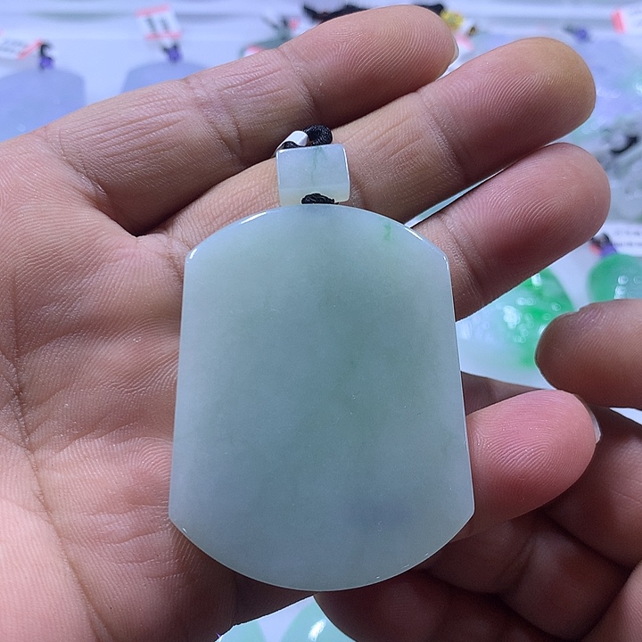 翡翠未镶嵌颈饰天然翡翠吊坠A货