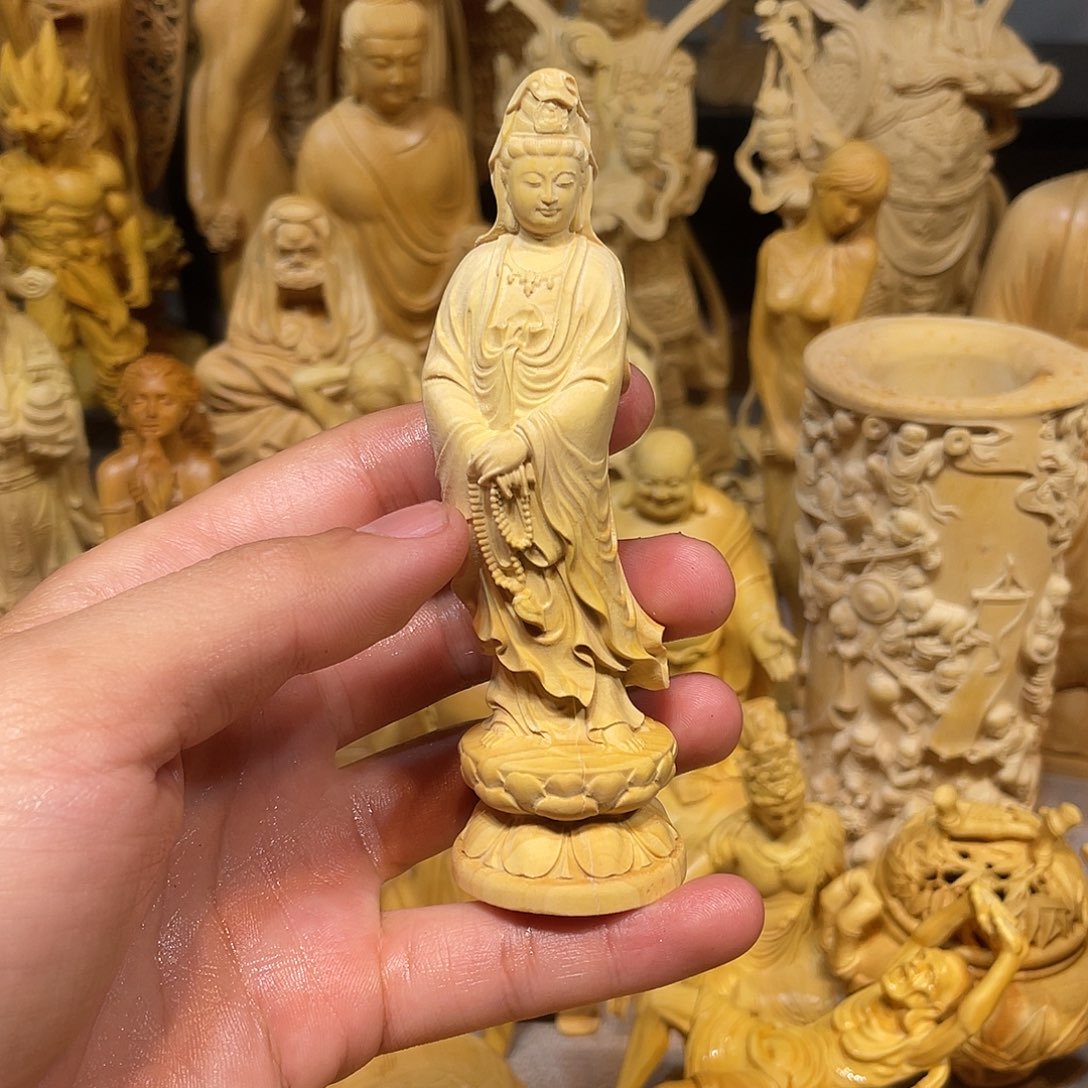 黄杨木小瑕疵念珠观音