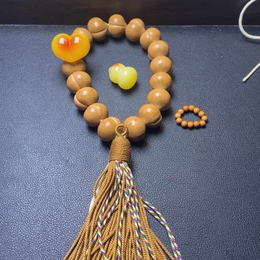 【闪购商品】吊坠猴头核桃T**g