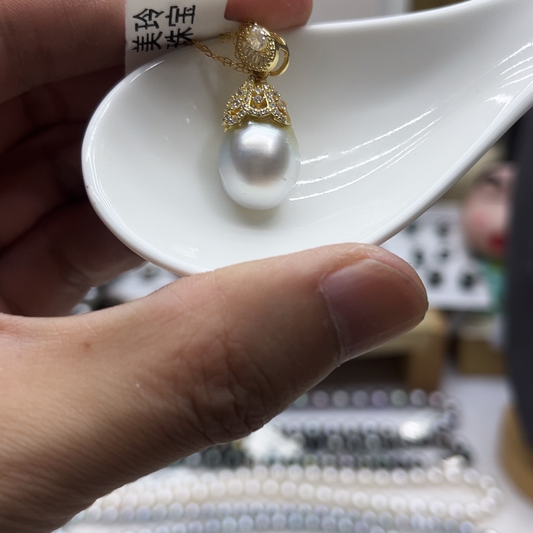 颈饰海水珍珠未镶嵌