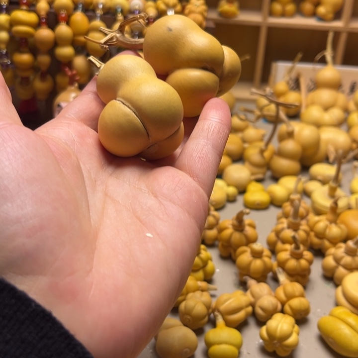 瑕勒扎痕迹金蟾葫芦