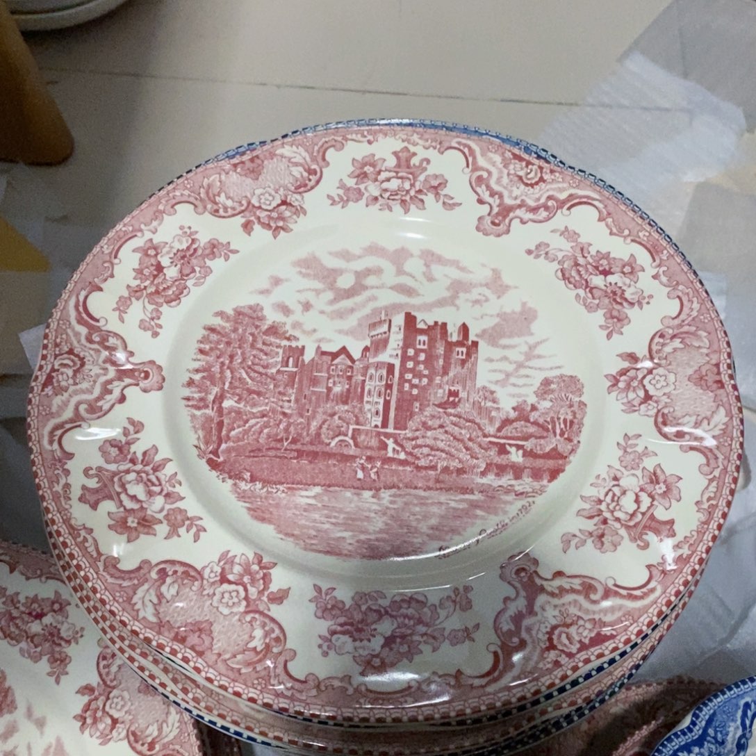 J****瓷全新红堡十寸平盘