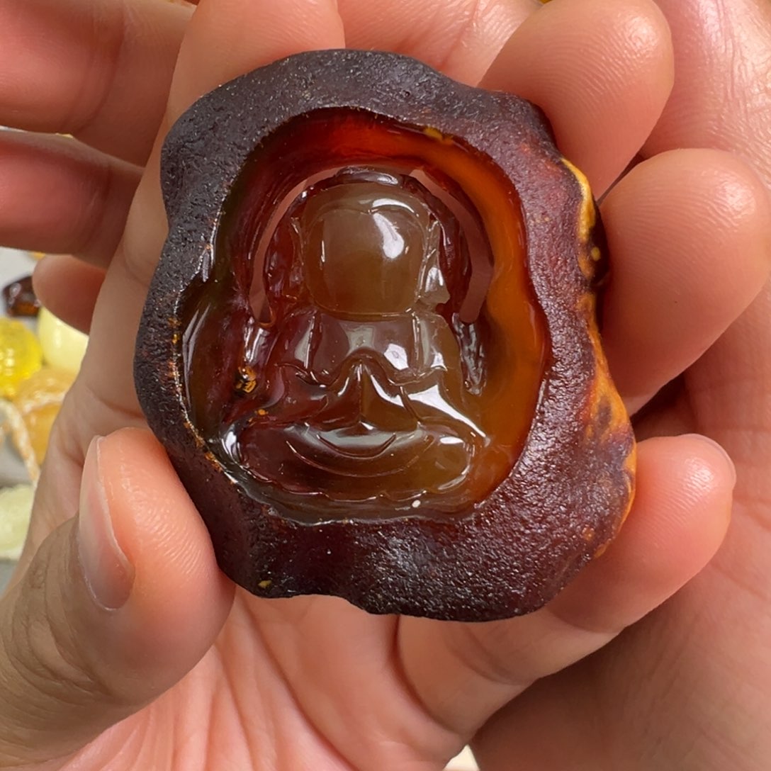 未镶嵌蜜蜡裸石琥珀