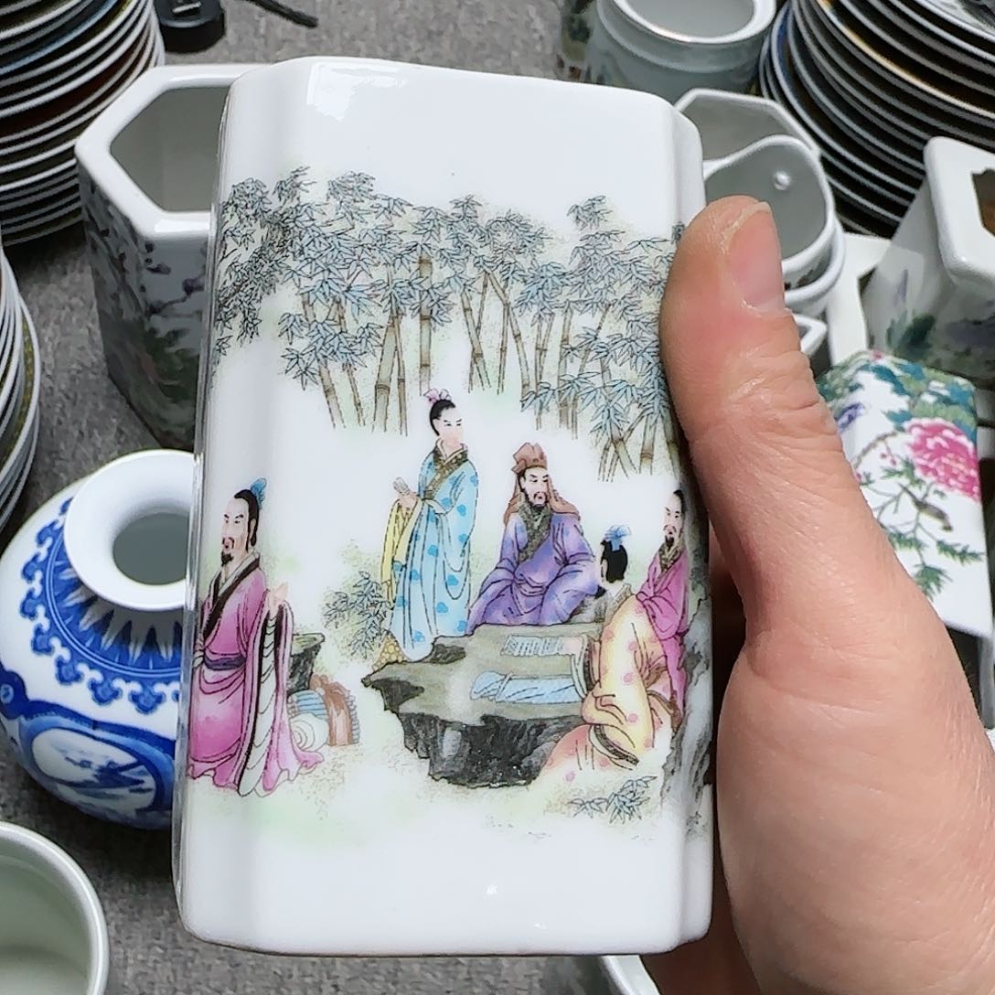 摆件瓷器的工艺技术水平