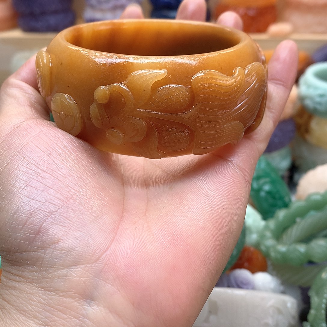 未镶嵌手镯石英质玉郑*心