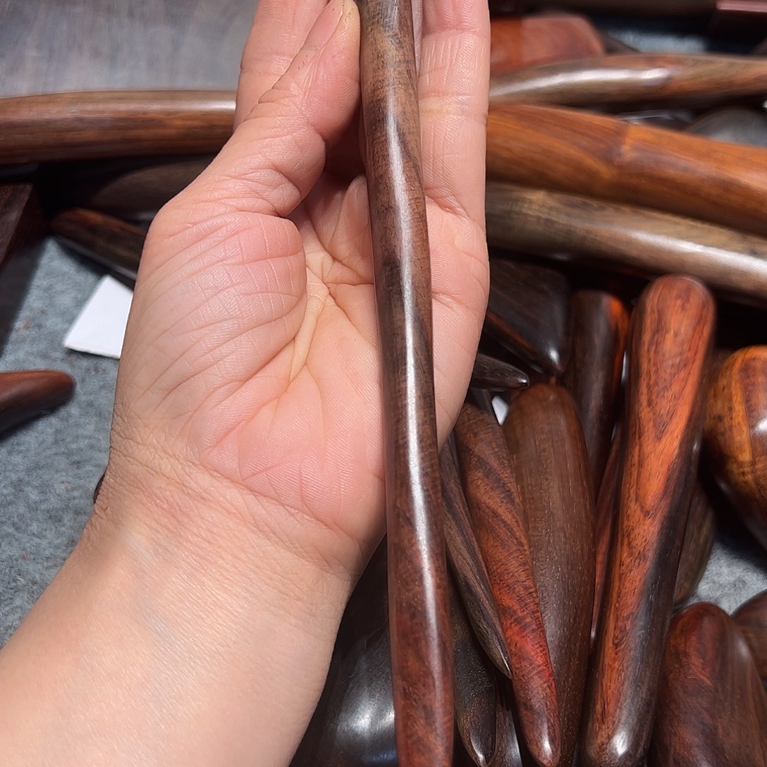 交趾黄檀（大红酸枝）龍***逢