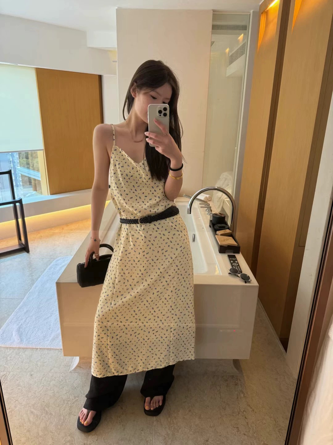 【妙女郎】黄蓝碎花吊带长裙