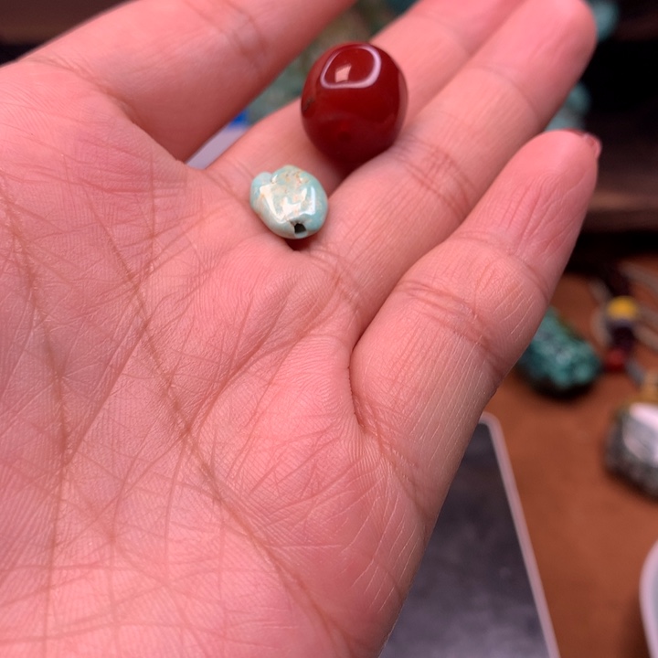 玛瑙/玉髓原矿未镶嵌人****忧