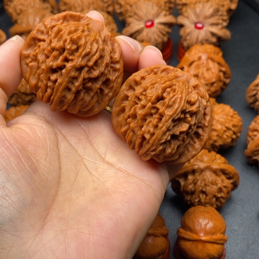 【闪购商品】文玩核桃把件44篓子