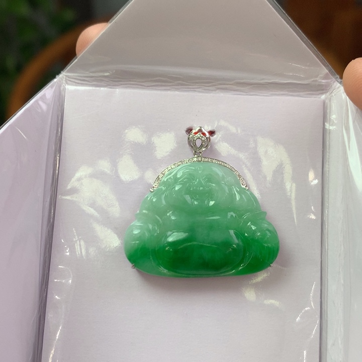 翡翠18K金镶嵌颈饰翡翠翡翠