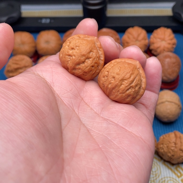 文玩核桃把件桃心官帽