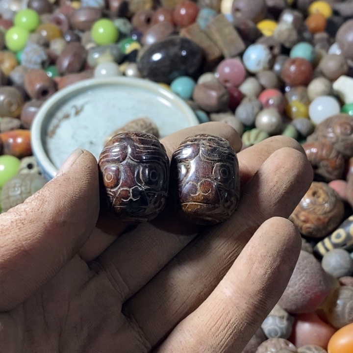 俏***阳和田玉（糖玉）未镶嵌手链