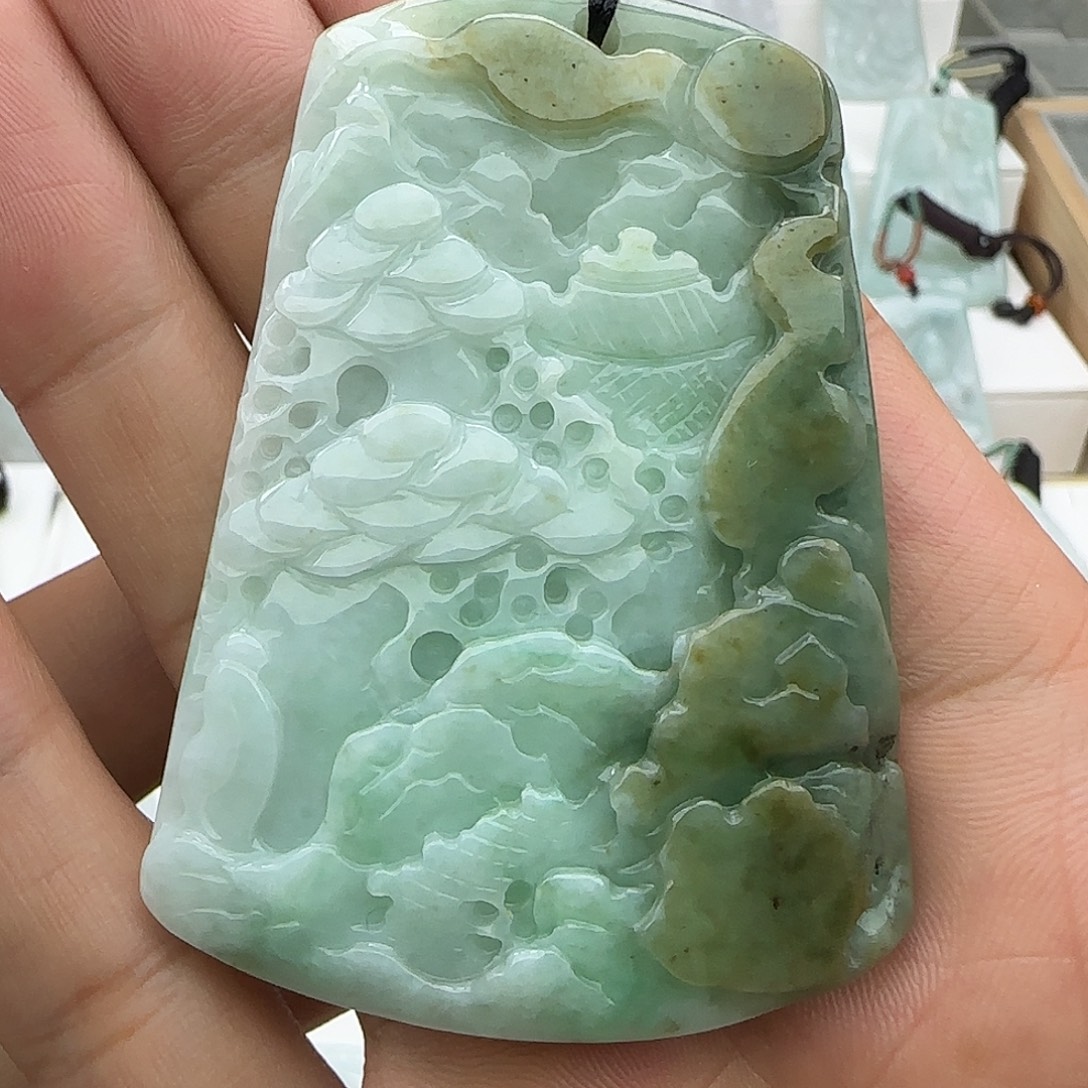 翡翠未镶嵌颈饰翡翠