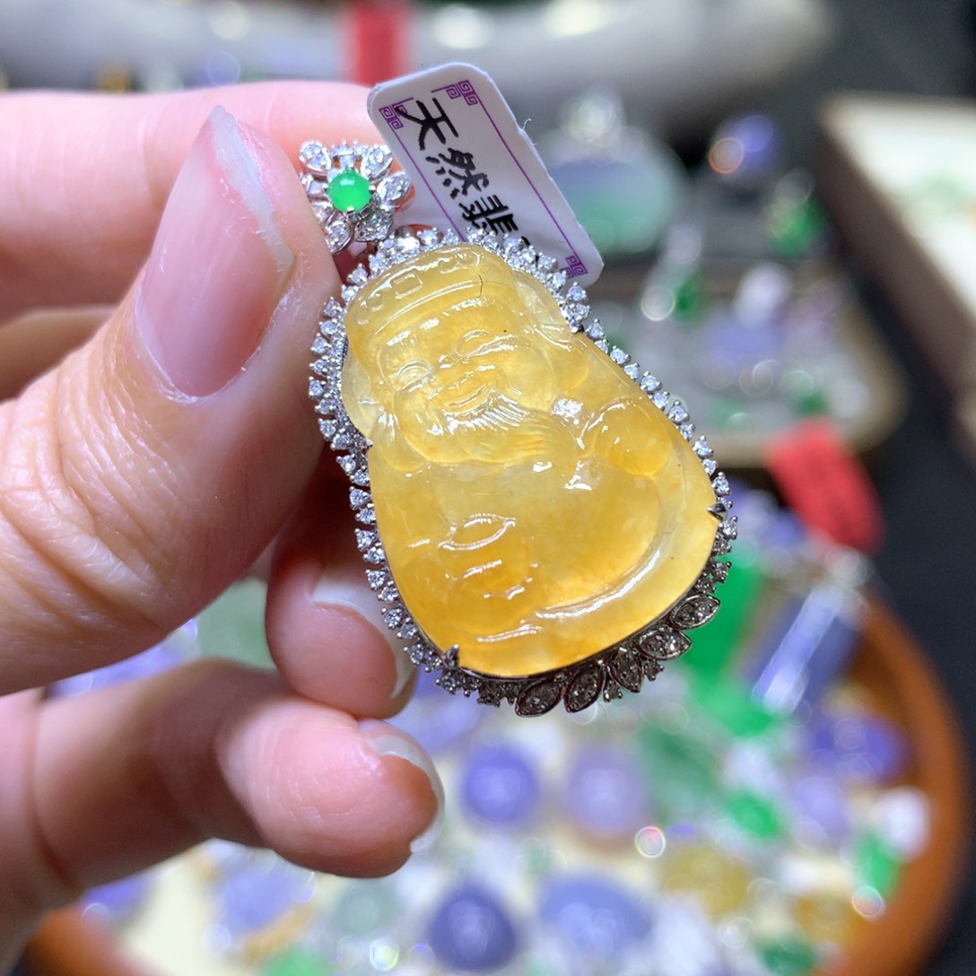 【闪购商品】翡翠颈饰18K金镶嵌翡翠吊坠项链