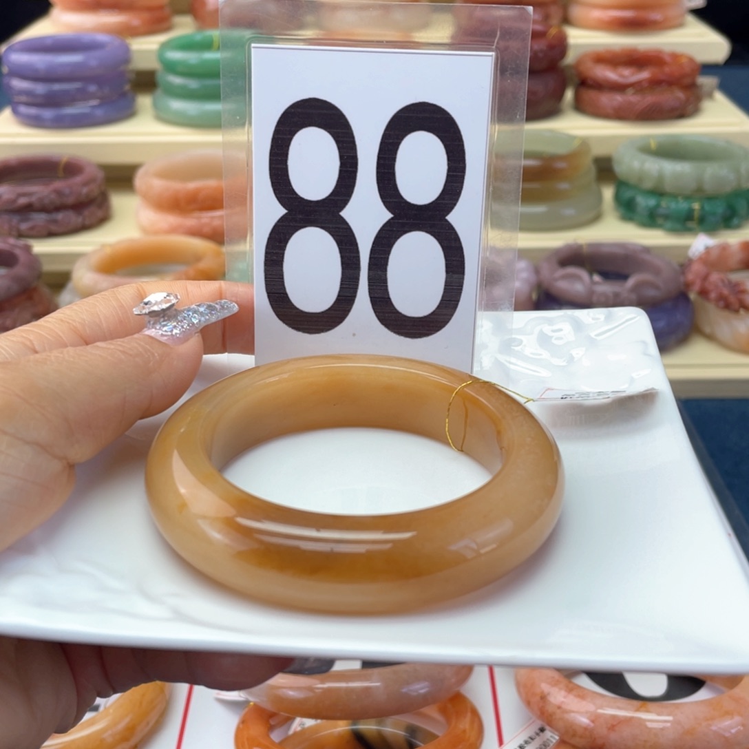 石英质玉未镶嵌手镯